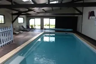 La Metairie-du-vauhariot - Vue Et Mont Saint Michel - Piscine Chauffee - Acces Gr34 קאנקל